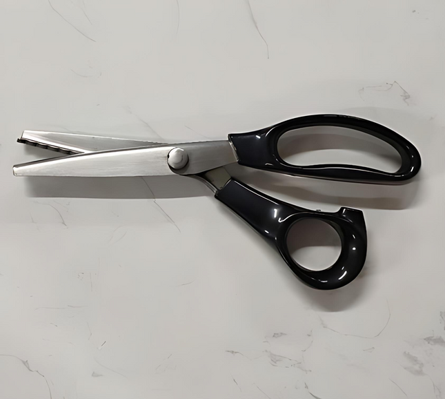 Scissors - Zig Zag